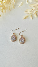 Load image into Gallery viewer, Cubic Zirconia Teardrop Glass
